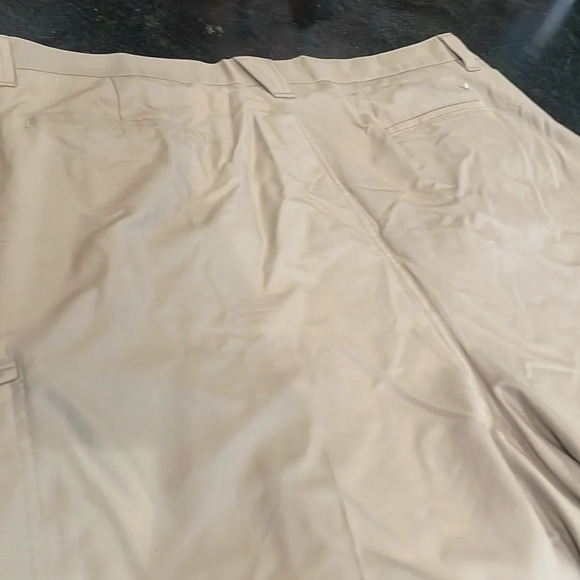 📦Callaway Off White Shorts Men’s 48B 📦 - Picture 5 of 10